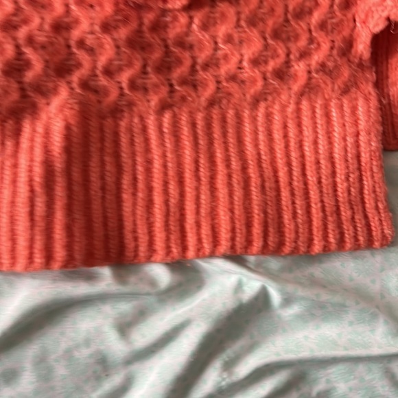 Gorgeous Anthro Coral Sweater XS - Picture 6 of 8